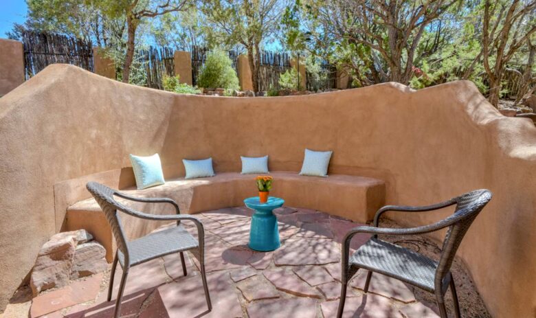 Casa Del Este - Santa Fe, New Mexico