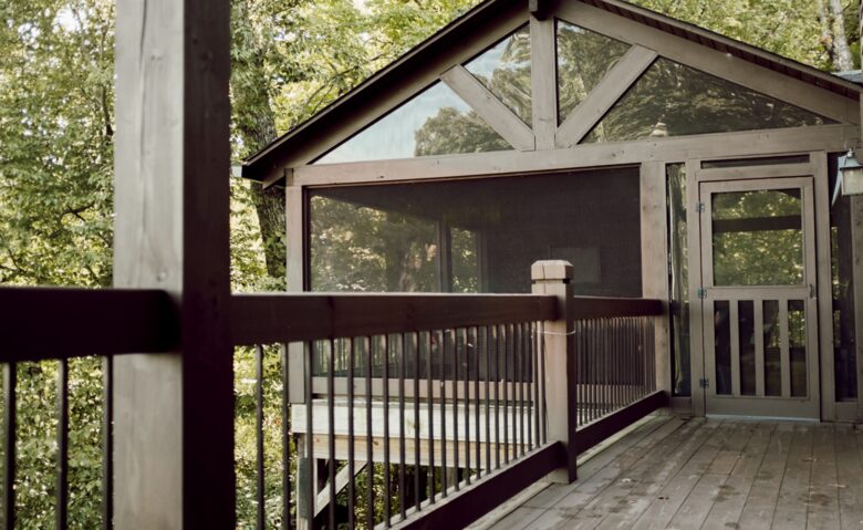 Watauga - Beautiful Tennessee Lake Home - Smithville, Tennessee