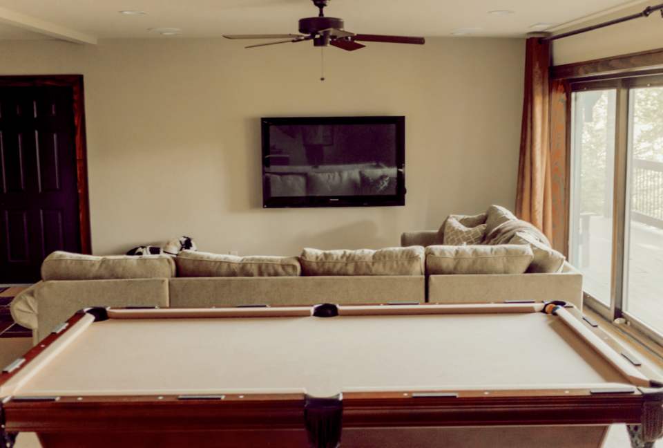 Watauga - Beautiful Tennessee Lake Home - Smithville, Tennessee