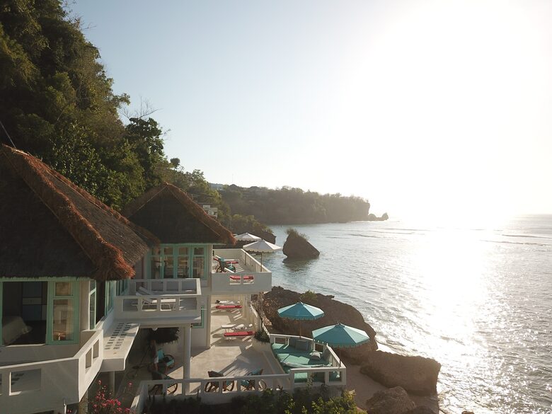 Mandala. The Rocks - Kuta Sel, Indonesia