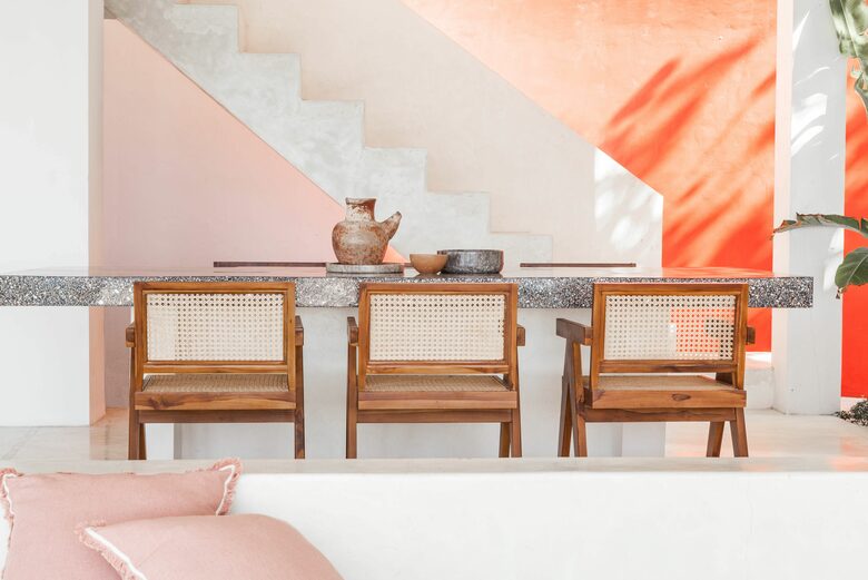 Mandala. The Rocks - Kuta Sel, Indonesia