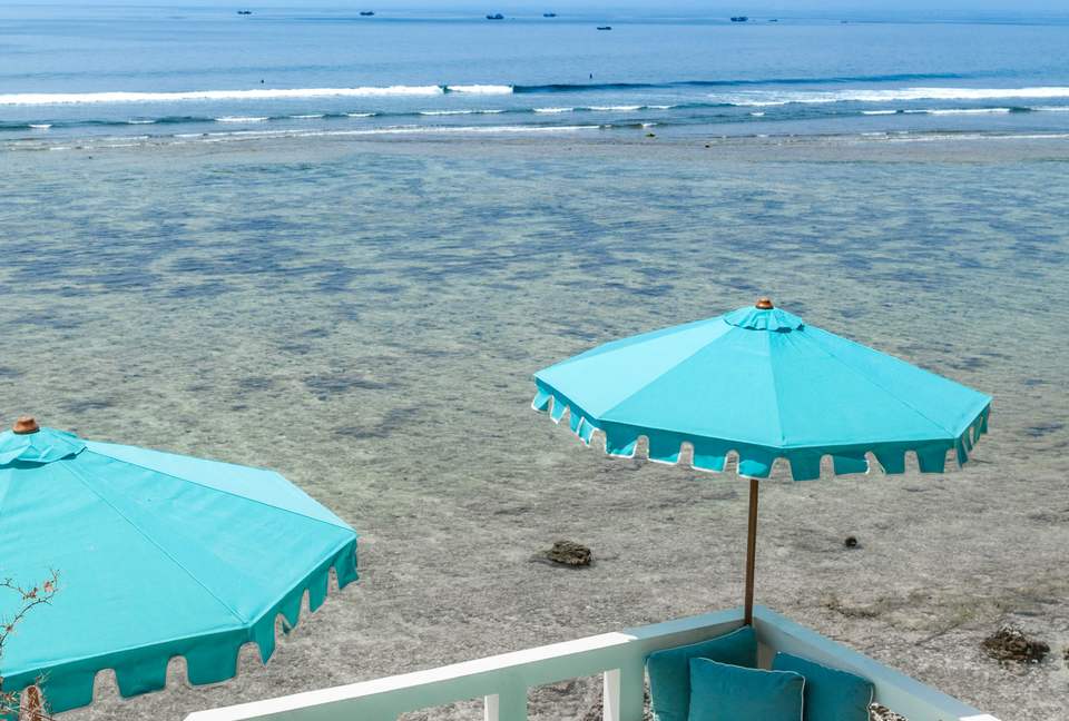 Mandala. The Rocks - Kuta Sel, Indonesia