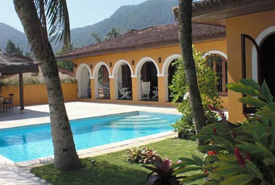 Oceanfront Mansion in Famous Resort Santa Rita - Ubatuba, Brazil