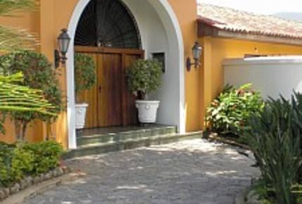 Oceanfront Mansion in Famous Resort Santa Rita - Ubatuba, Brazil