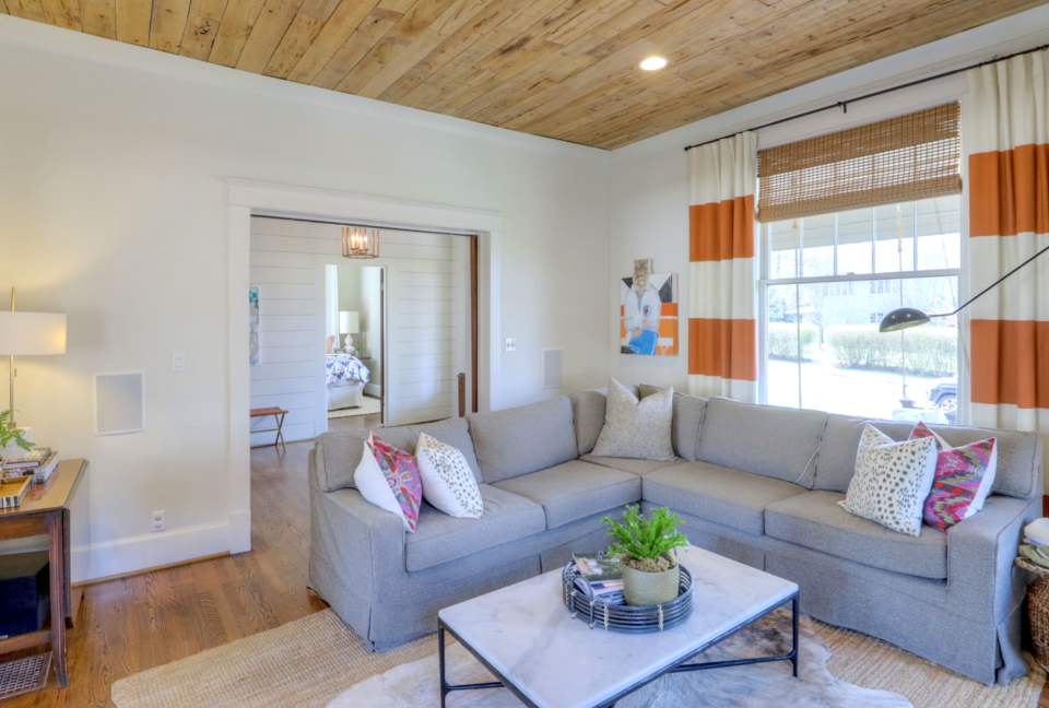 Hillsboro Luxury - Nashville, Tennessee