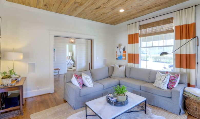 Hillsboro Luxury - Nashville, Tennessee