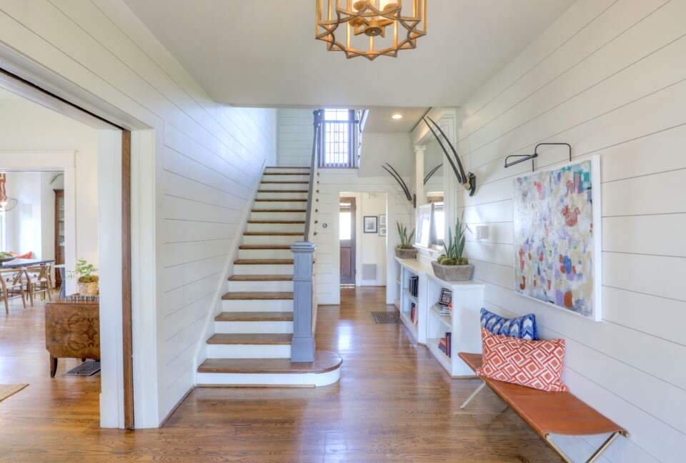 Hillsboro Luxury - Nashville, Tennessee