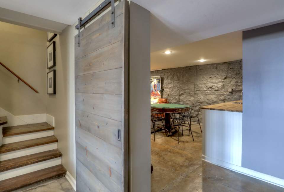 Hillsboro Luxury - Nashville, Tennessee