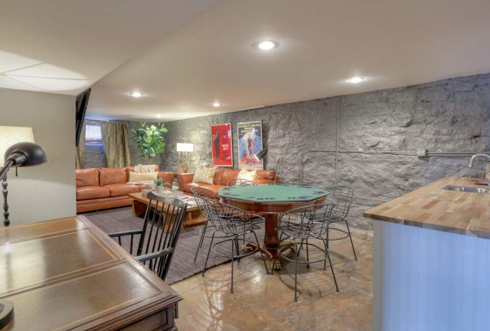 Hillsboro Luxury - Nashville, Tennessee