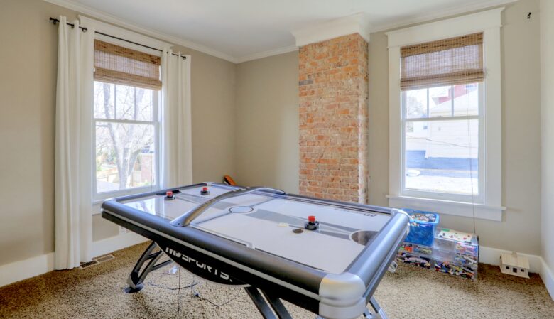 Hillsboro Luxury - Nashville, Tennessee