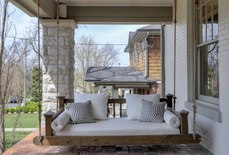 Hillsboro Luxury - Nashville, Tennessee