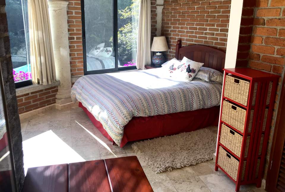 Lower MB + 3 twins (2 bunks + single) - forest/river side