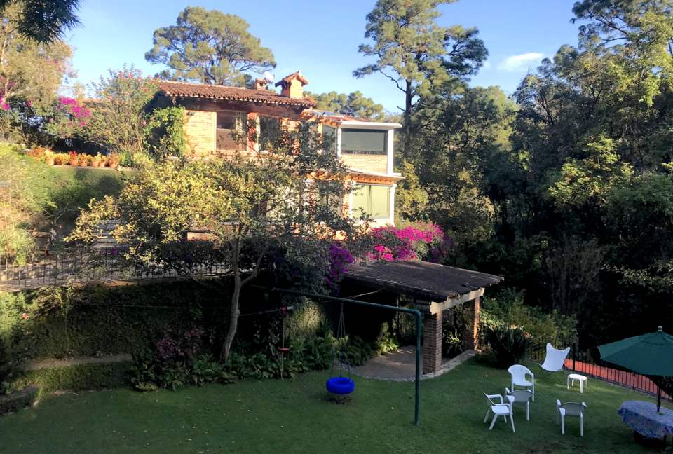 Casa de la Cascada - Lakefront & Waterfall Mexican Multifamily Retreat - Avandaro, Mexico