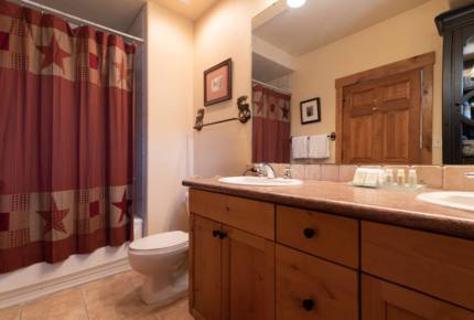 Timberline Lodge at Trappeur's Crossing - Steamboat Springs, Colorado