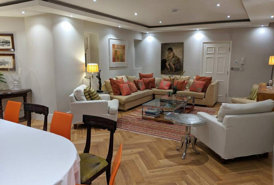 Huge 18th Century Georgian London Townhouse (R) - London, United Kingdom