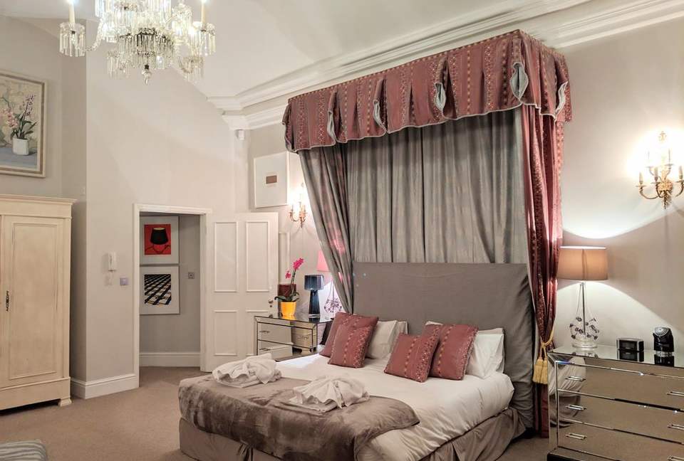 Huge 18th Century Georgian London Townhouse (R) - London, United Kingdom