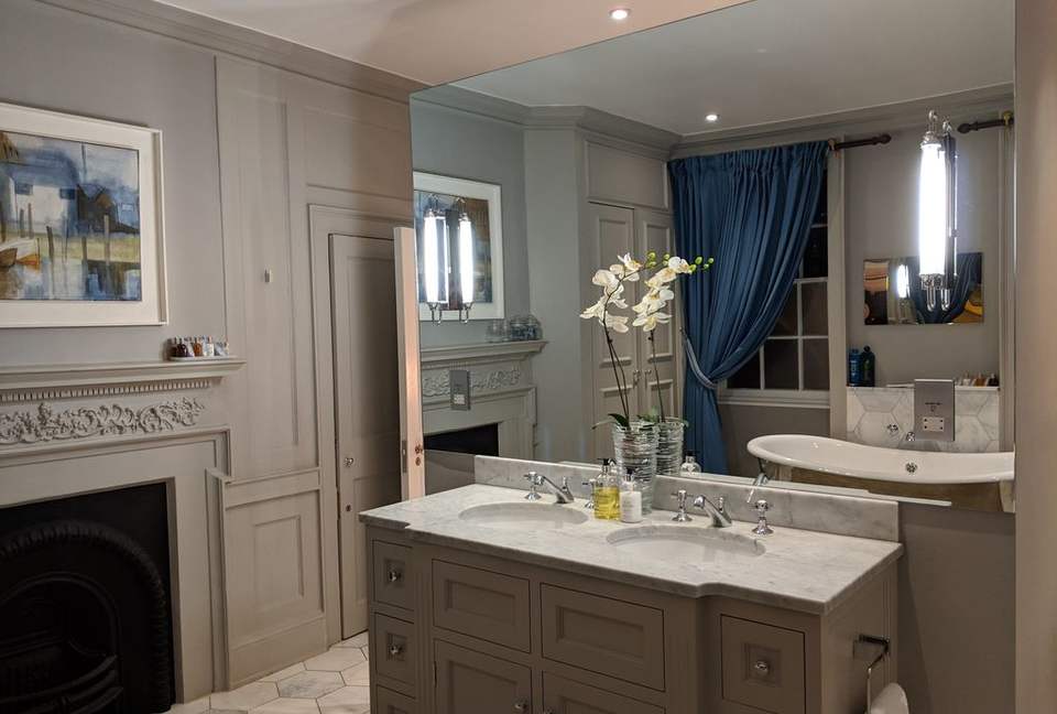 Huge 18th Century Georgian London Townhouse (R) - London, United Kingdom