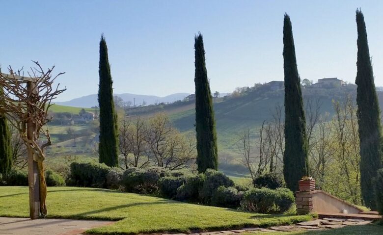 Il Gusto del Paese - Fondo Le Teglie Umbria - Sismano, Italy