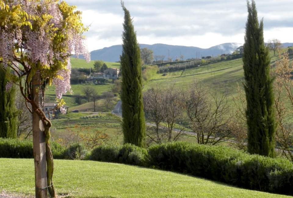 Il Gusto del Paese - Fondo Le Teglie Umbria - Sismano, Italy