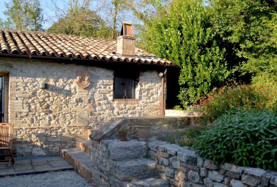 Il Gusto del Paese - Fondo Le Teglie Umbria - Sismano, Italy