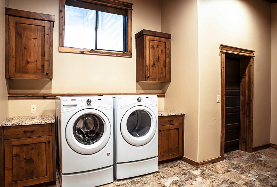 Erikson's Yellowstone Cabin - Island Park, Idaho