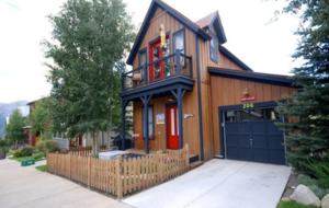 Iron Horse - Surf Shack Crested Butte - Crested Butte, Colorado