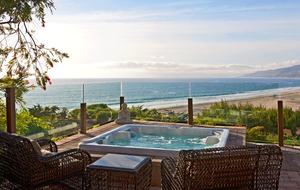 Modern Malibu Beachfront - Malibu, California