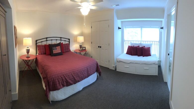 Tranquil Mountain Lake Home with Breathtaking Views - Hiawassee, Georgia