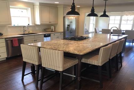 Tranquil Mountain Lake Home with Breathtaking Views - Hiawassee, Georgia