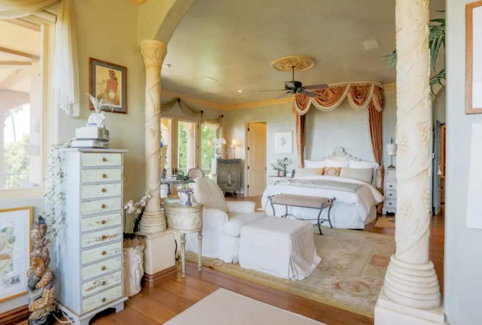 Spacious Master Bedroom Suite