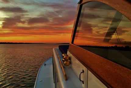 Kingfisher Luxury Yacht 50' Huckins Corinthian - 3 Day - 2 Night Weekend East Coast Cruise - Sag Harbor, New York