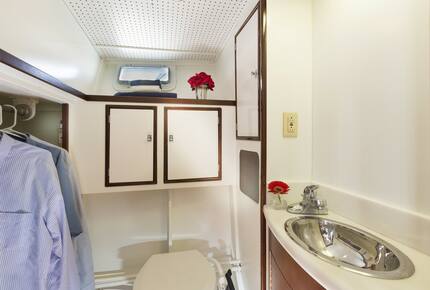 Kingfisher Luxury Yacht 50' Huckins Corinthian - 3 Day - 2 Night Weekend East Coast Cruise - Sag Harbor, New York