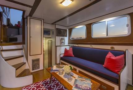 Kingfisher Luxury Yacht 50' Huckins Corinthian - 3 Day - 2 Night Weekend East Coast Cruise - Sag Harbor, New York