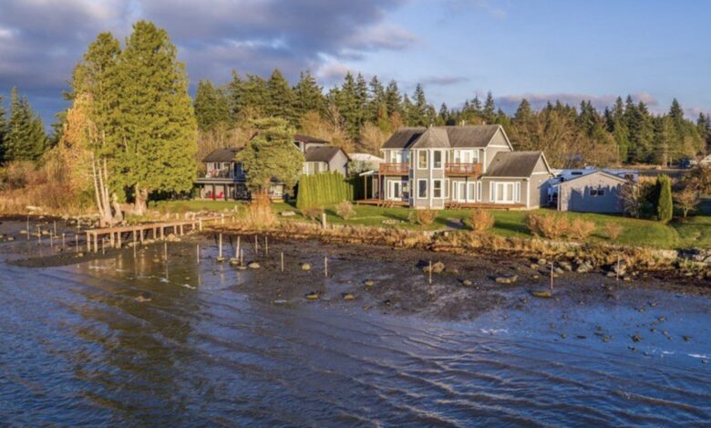 Waterfront Sunset Home in Birch Bay - Blaine, Washington
