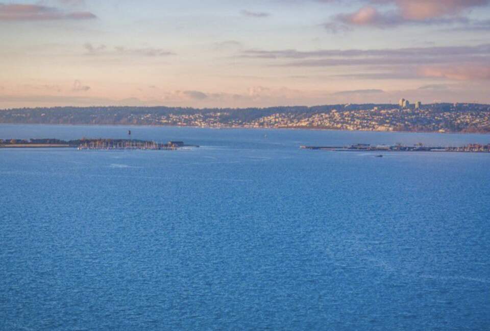 Waterfront Sunset Home in Birch Bay - Blaine, Washington