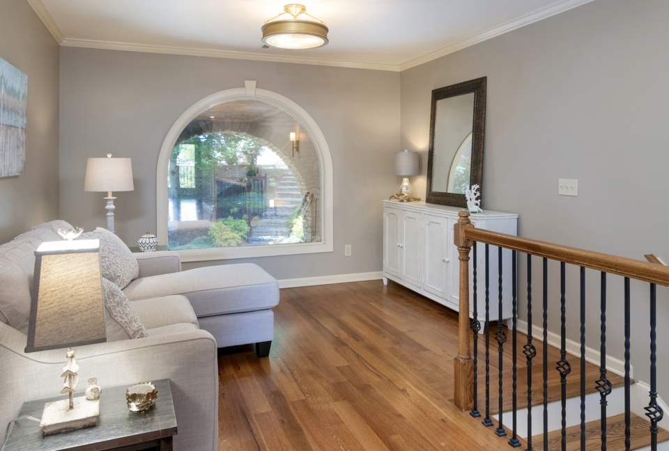 Pickwick Lakefront Luxury - Savannah, Tennessee