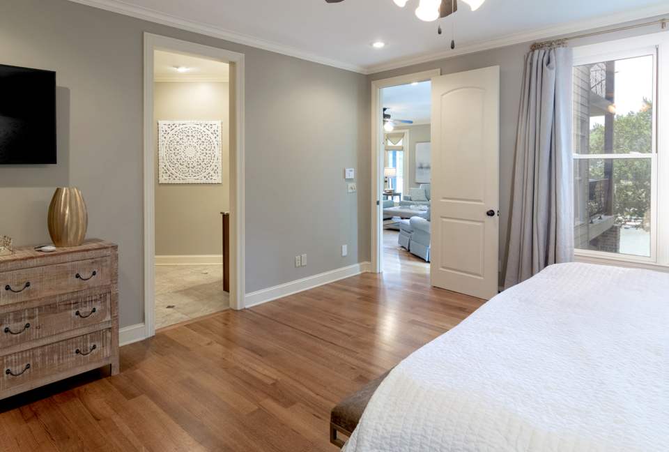 Pickwick Lakefront Luxury - Savannah, Tennessee