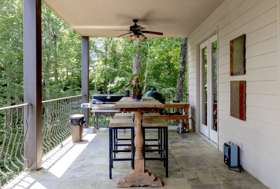 Pickwick Lakefront Luxury - Savannah, Tennessee