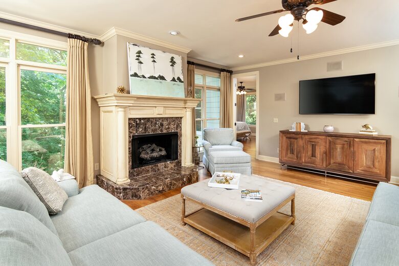 Pickwick Lakefront Luxury - Savannah, Tennessee