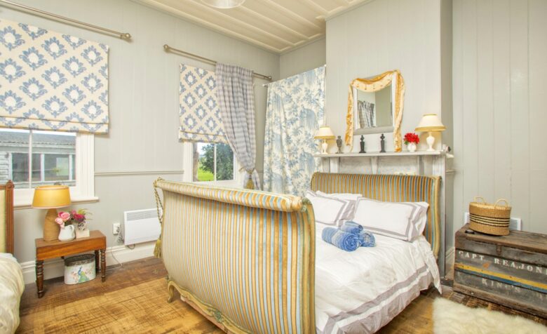 Hololio House - Historic Homestead at Clevedon Polo Club - Auckland, New Zealand