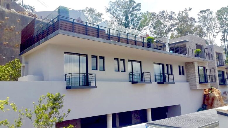 Amura Lago - Valle de Bravo, Mexico