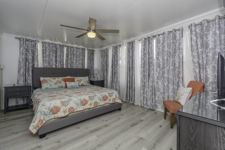 Sea Shell Beach Cottage - Indian Rocks Beach, Florida