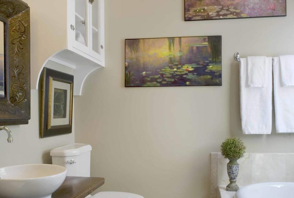 Wedding Cake Mansion Carriage House - Savannah, Georgia