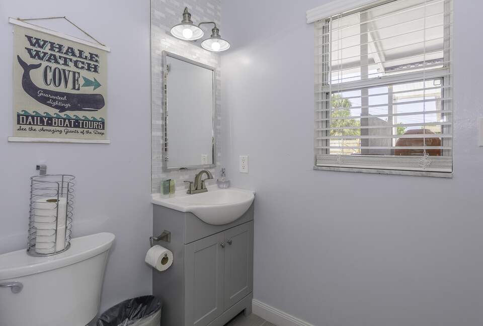 Sea Shell Beach Cottage - Indian Rocks Beach, Florida