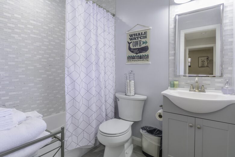 Sea Shell Beach Cottage - Indian Rocks Beach, Florida