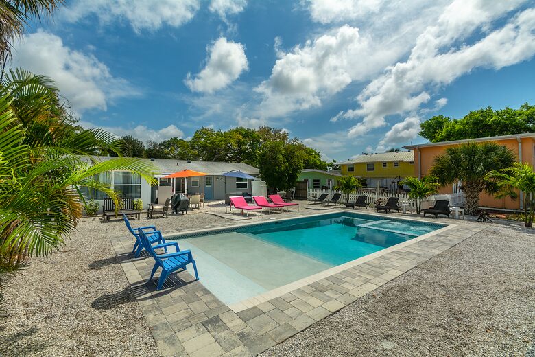 Sea Shell Beach Cottage - Indian Rocks Beach, Florida