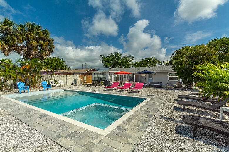 Sea Shell Beach Cottage - Indian Rocks Beach, Florida