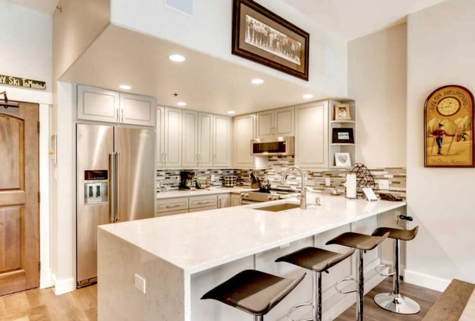 Borders Lodge Luxury Residence - Ski-In/Ski-Out - Avon, Colorado