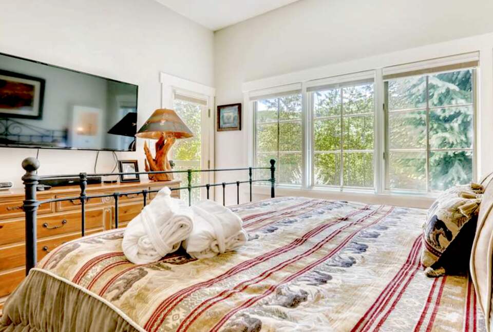 Borders Lodge Luxury Residence - Ski-In/Ski-Out - Avon, Colorado