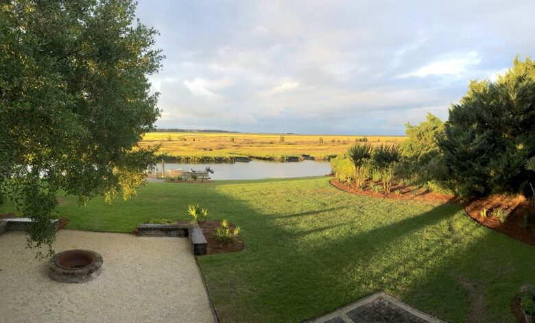 Beach Marsh View Creek Retreat - Georgetown, South Carolina